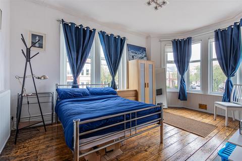 3 bedroom duplex for sale, Amesbury Road, Cardiff CF23