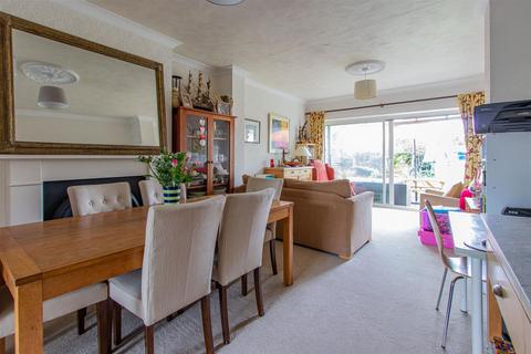 7 Beatty Avenue, Cardiff, CF23 5QR