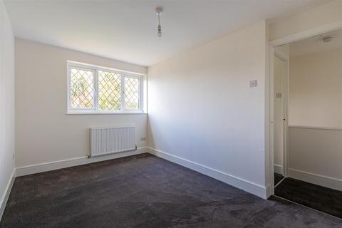 10 Boleyn Walk, Cardiff, CF23 5HR