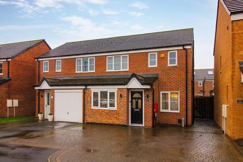 3 bedroom semi-detached house for sale - Nelson Court, Blyth
