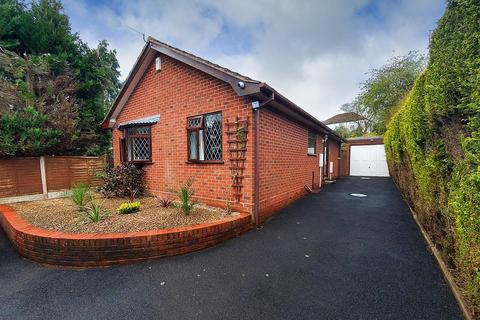 10 Planks Lane, Wombourne, Wolverhampton, WV5 9HE