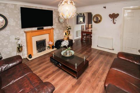 4 bedroom detached house for sale, Butland Road, Corby NN18