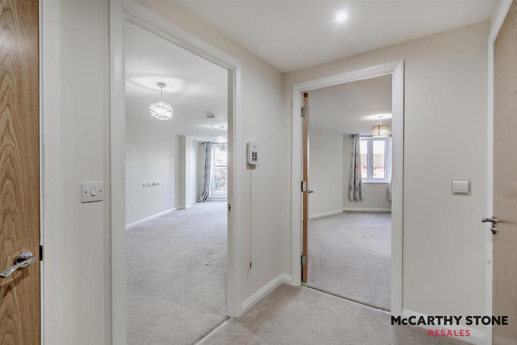 8581851-interior11-800.jpg