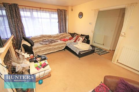 2 bedroom semi-detached bungalow for sale, Sunningdale Bradford, West Yorkshire, BD8 0LX