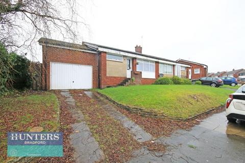 2 bedroom semi-detached bungalow for sale, Sunningdale Bradford, West Yorkshire, BD8 0LX