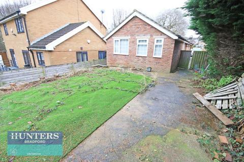 3 bedroom detached bungalow for sale, 172, Hunters Park Avenue Clayton, Bradford, West Yorkshire, BD14 6EW - NG