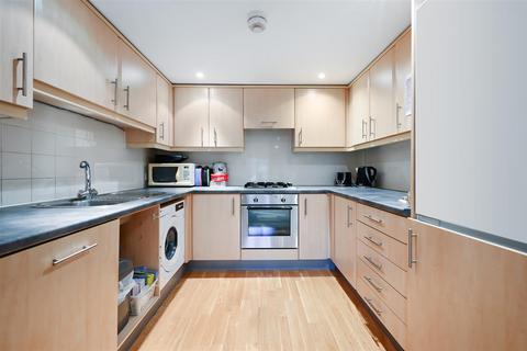 1 bedroom apartment for sale, High Street, Banstead