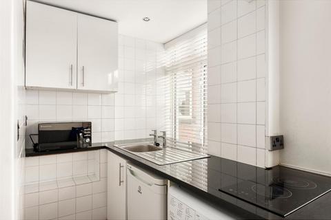 undefined, Cliffords Inn, London EC4A