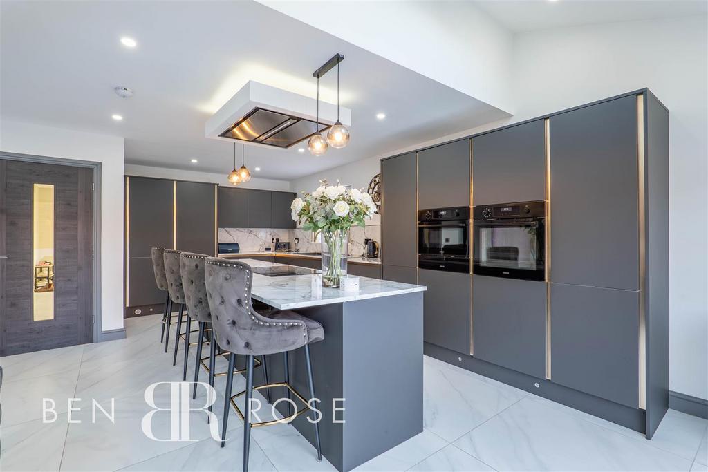 Kitchen/Breakfast Room/Snug
