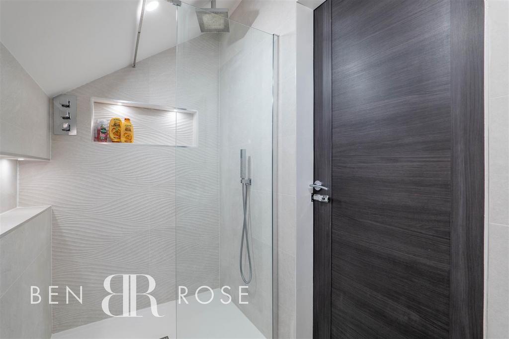 Master Ensuite