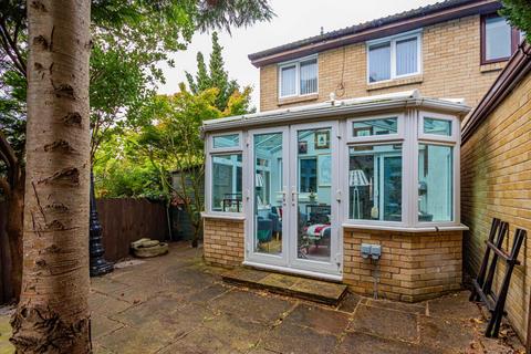 9b Drury Close, Thornhill, Cardiff, CF14 9BJ