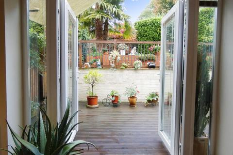 68 Hathaway Road, Sutton Coldfield, B75 5HZ