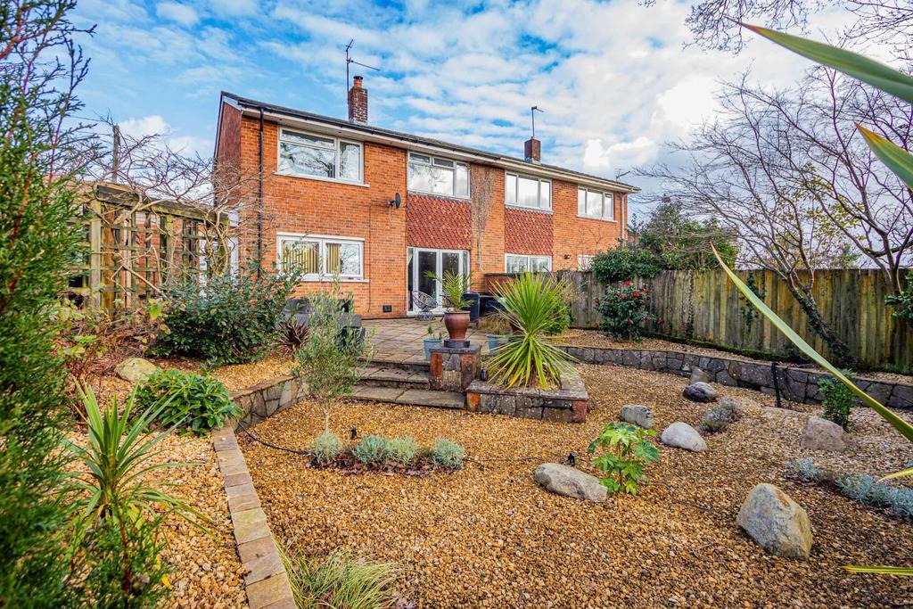 PlasYDelyn, Cardiff CF14 3 bed semidetached house for sale £400,000