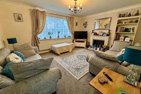 4 Fosberry Close, Wootton, Northampton, NN4 6AW