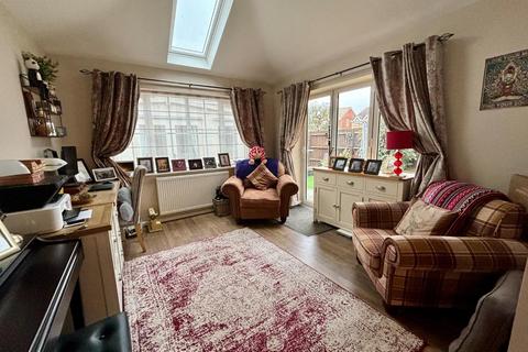 4 Fosberry Close, Wootton, Northampton, NN4 6AW