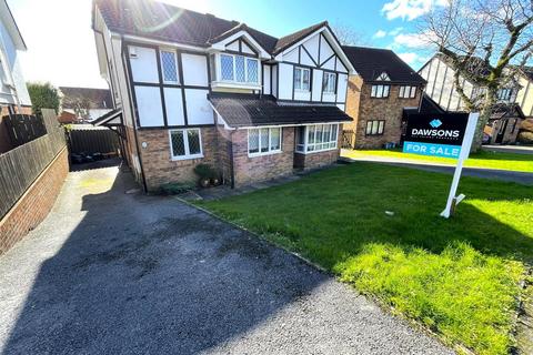 16 Bryn Isaf, Llanelli, SA14 9EX