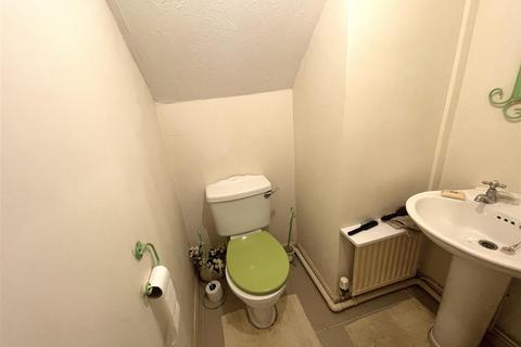 16 Bryn Isaf, Llanelli, SA14 9EX
