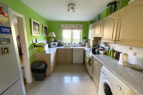 16 Bryn Isaf, Llanelli, SA14 9EX