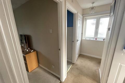 16 Bryn Isaf, Llanelli, SA14 9EX