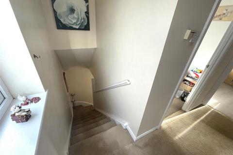 16 Bryn Isaf, Llanelli, SA14 9EX