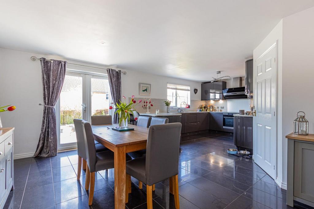 Speedwell Close 16 new-4.jpg