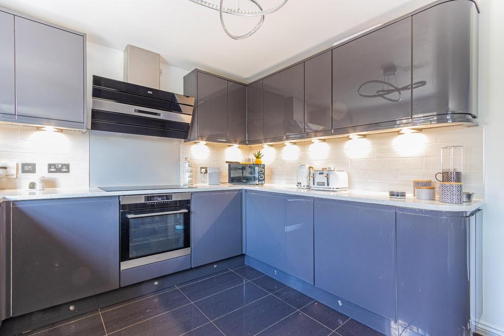 Speedwell Close 16 new-3.jpg