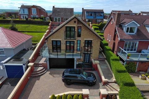 3 bedroom detached house for sale, Filey Road, Scarborough