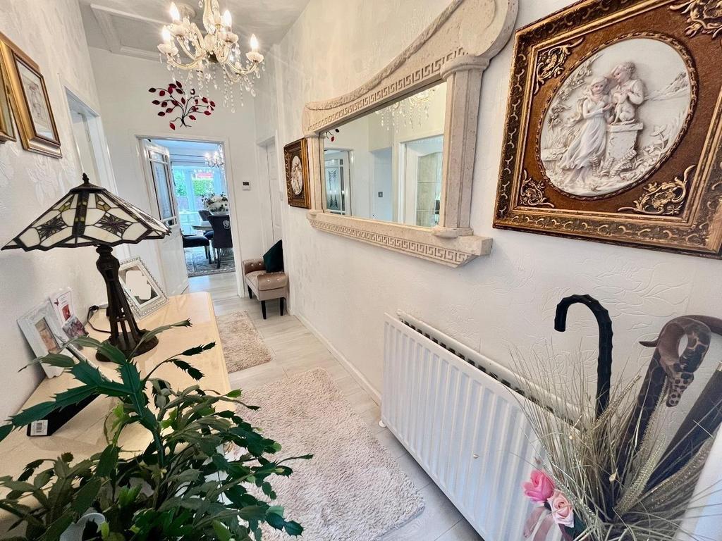 Whinfield Road, Darlington 2 bed semidetached bungalow £160,000