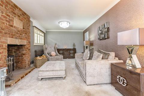 Rossendale Bridle Path, East Boldon, NE36 0PA