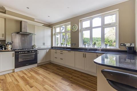 6 bedroom detached house for sale, Druidstone Road, Cardiff CF3