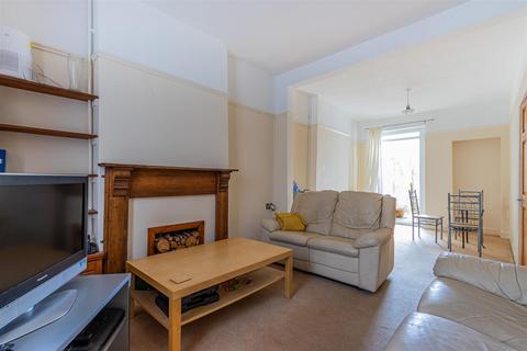 2 bedroom terraced house for sale, Wyndham Road, Cardiff CF11