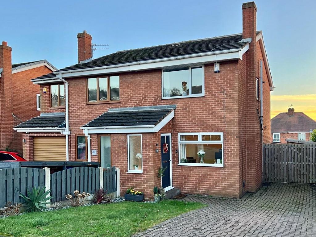 Bentham Way, Mapplewell, Barnsley 2 bed semidetached house for sale