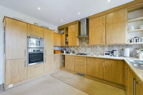 2 bedroom apartment for sale, One Oak, Parish Ghyll Drive, Ilkley, LS29
