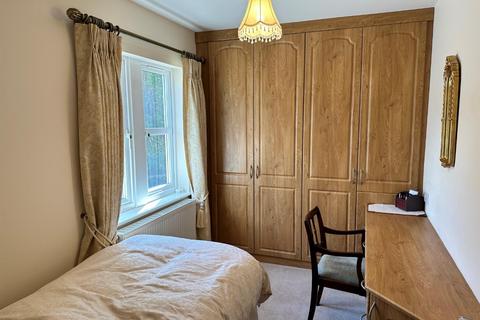 2 bedroom bungalow for sale, Alexandra Villas, Ilkley, LS29