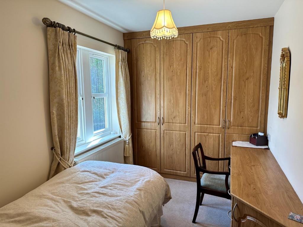 Bedroom 2.jpg