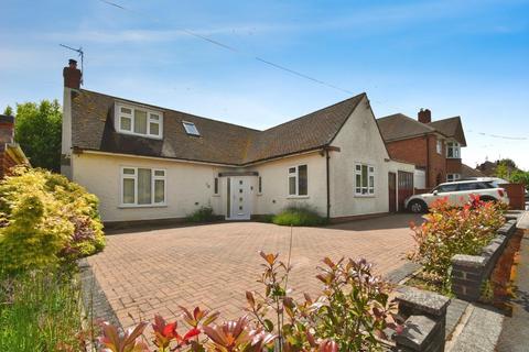 4 bedroom detached house for sale, Highfield Drive, Wigston