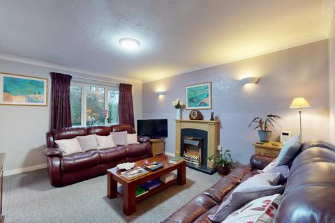 2 bedroom bungalow for sale, St. Marys Close, Ilkley, LS29