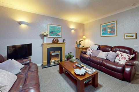 2 bedroom bungalow for sale, St. Marys Close, Ilkley, LS29