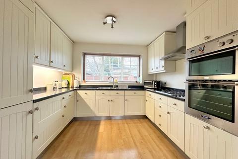 7 Wellmeads, Chelmsford, CM2 9QB