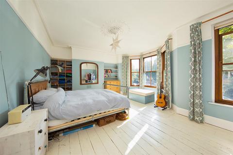 5 bedroom end of terrace house for sale - Plasturton Avenue, Cardiff CF11