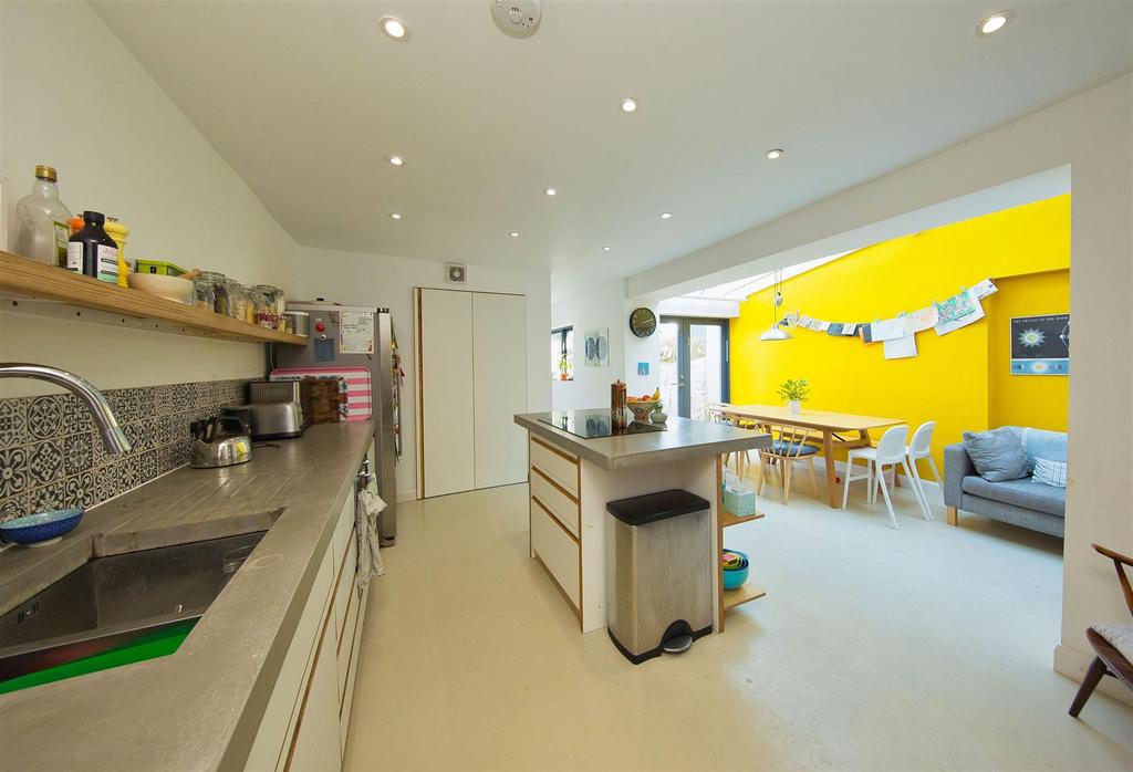 104 Plasturton Av. 2250.jpg
