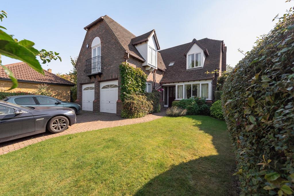 Priory Close, Turvey, Bedfordshire, MK43 5 bed detached house for sale
