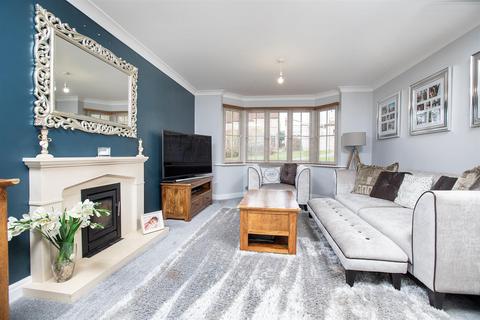 5 bedroom detached house for sale, Briarwood Way, Wollaston, Wellingborough