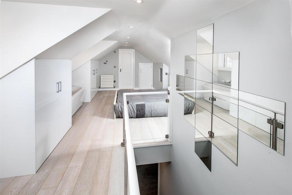 Bedroom2.04.jpg