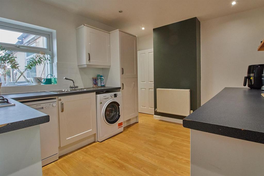 Fitted breakfast kitchen to rear