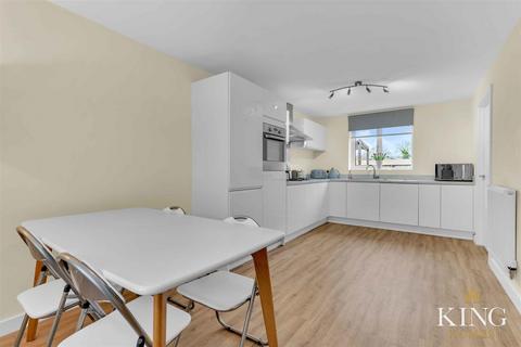 6 Damson Way, Bidford On Avon, Alcester, B50 4NB