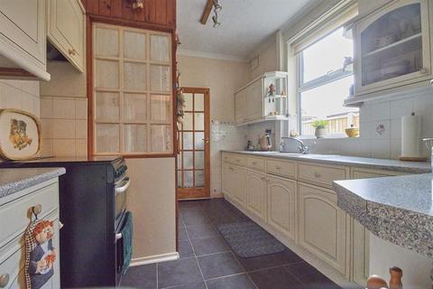 3 bedroom terraced house for sale, Highfields Road, Hinckley