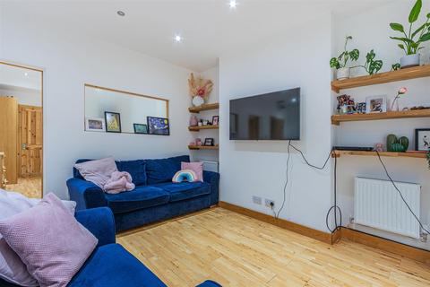 Flat 1, 20 Leckwith Road, Cardiff, CF11 8HL