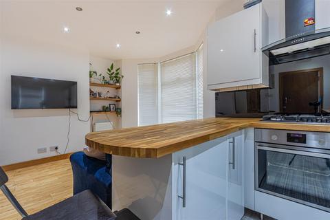 Flat 1, 20 Leckwith Road, Cardiff, CF11 8HL