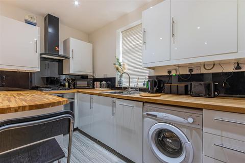 Flat 1, 20 Leckwith Road, Cardiff, CF11 8HL